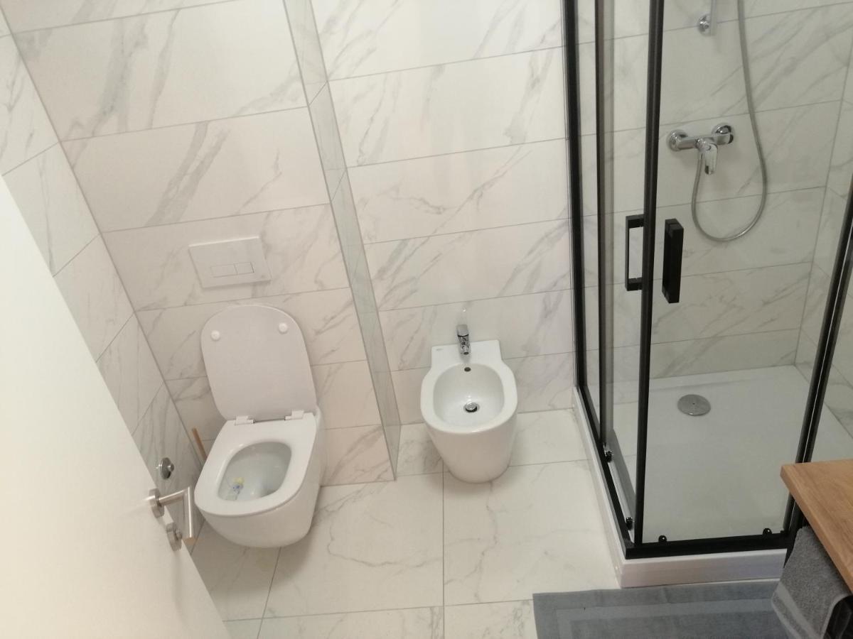 Luxury Apartment Queen Solin Exterior photo